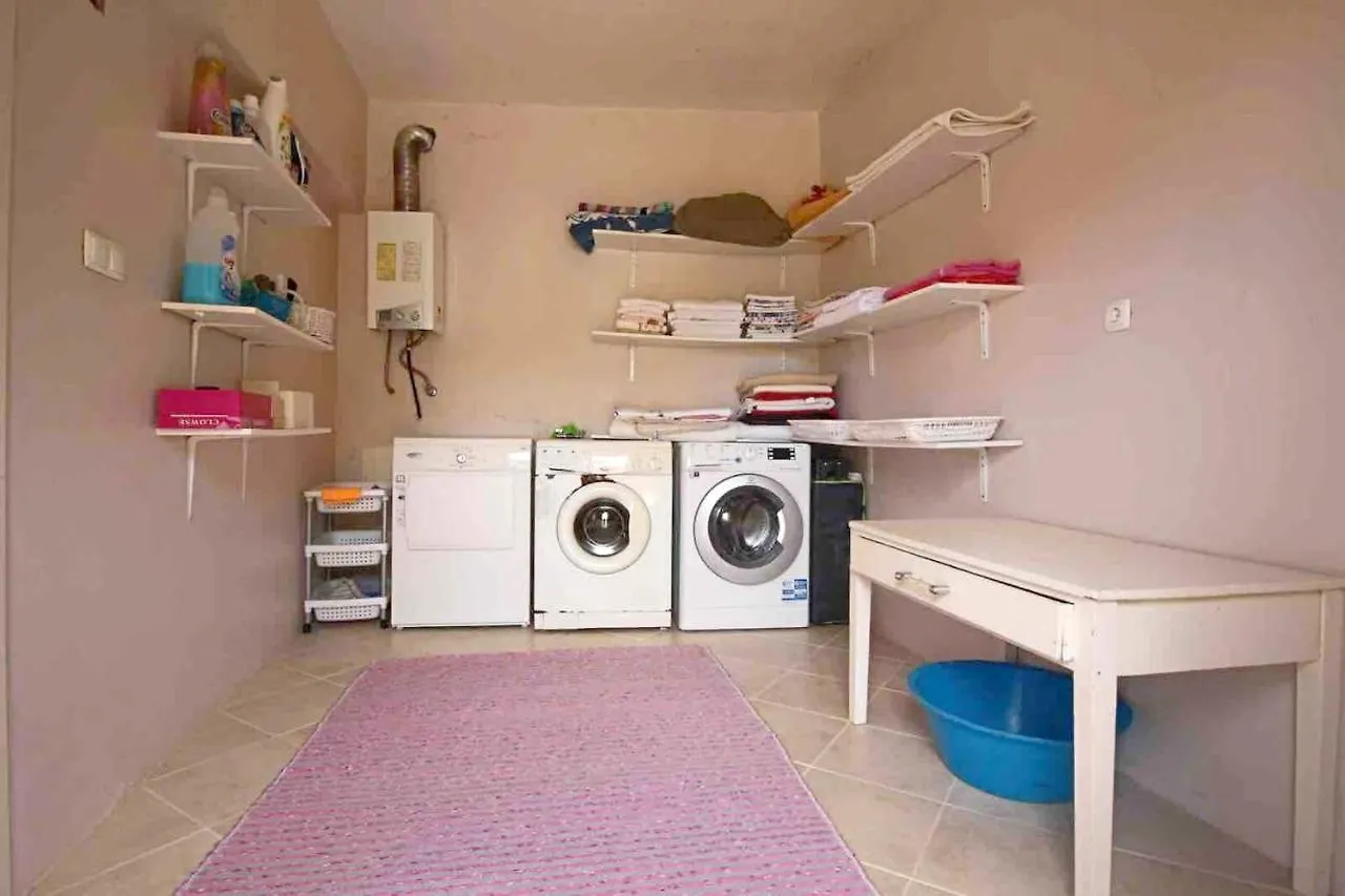 Elegant Apartment In Levada Grande + Terrace + 120 M² Portugal